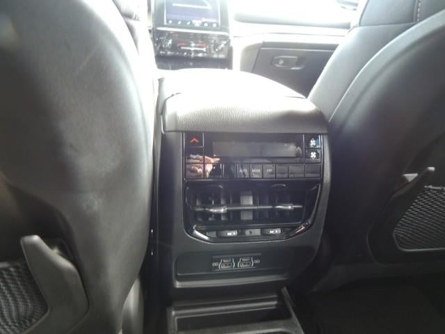 2024 Jeep Grand Cherokee L Laredo 4x2