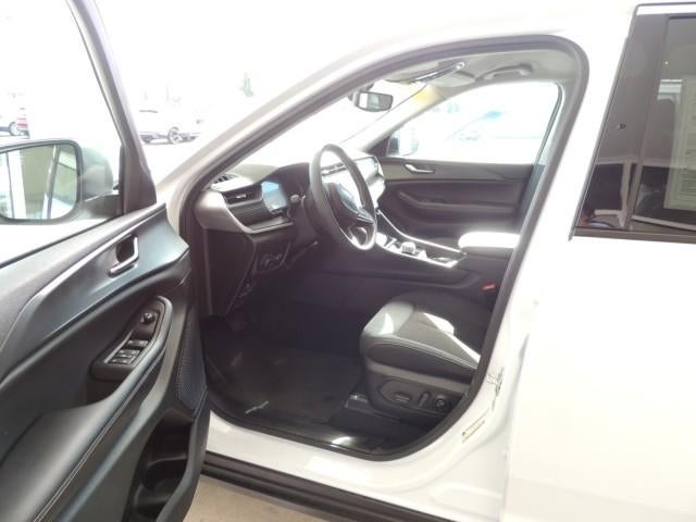 2024 Jeep Grand Cherokee L Laredo 4x2