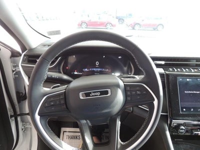 2024 Jeep Grand Cherokee L Laredo 4x2