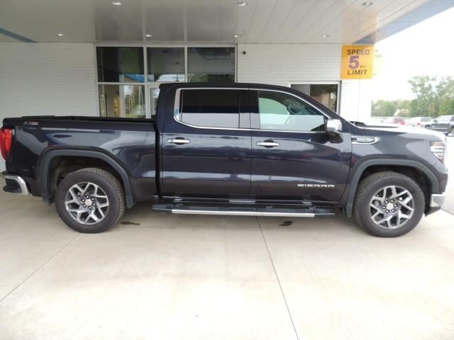 2024 GMC Sierra 1500 SLT - Photo 3