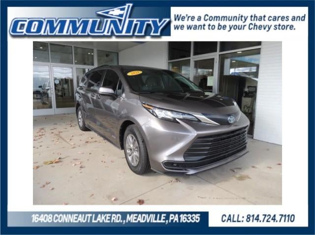 2021 Toyota Sienna LE