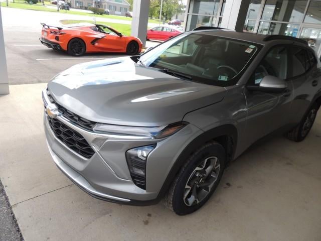 2024 Chevrolet Trax LT - Photo 7