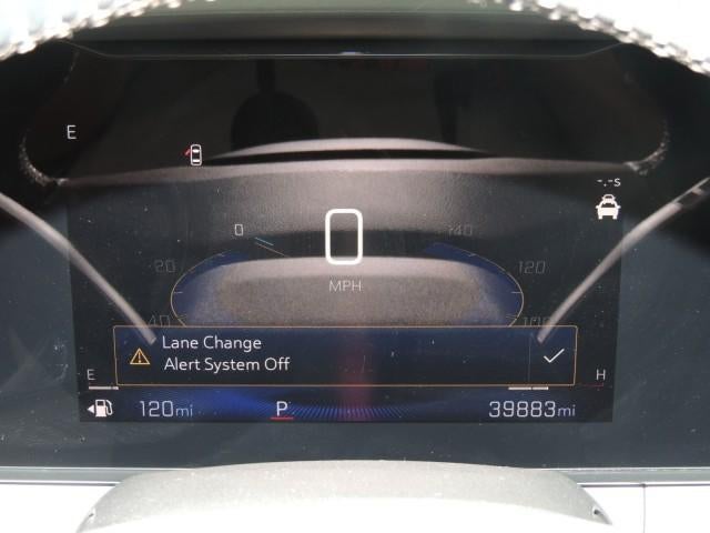 2024 Chevrolet Trax LT - Photo 8